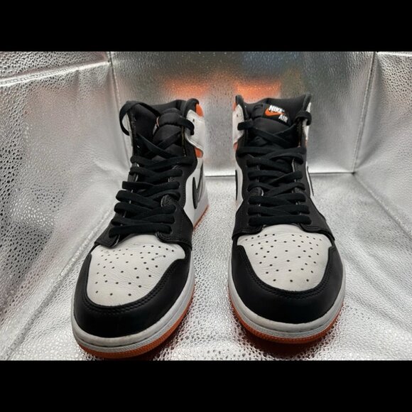 RARE‎ 🚀 Size 11 - Jordan 1 Retro High Electro Orange White Leather 555088-180 - Picture 2 of 11